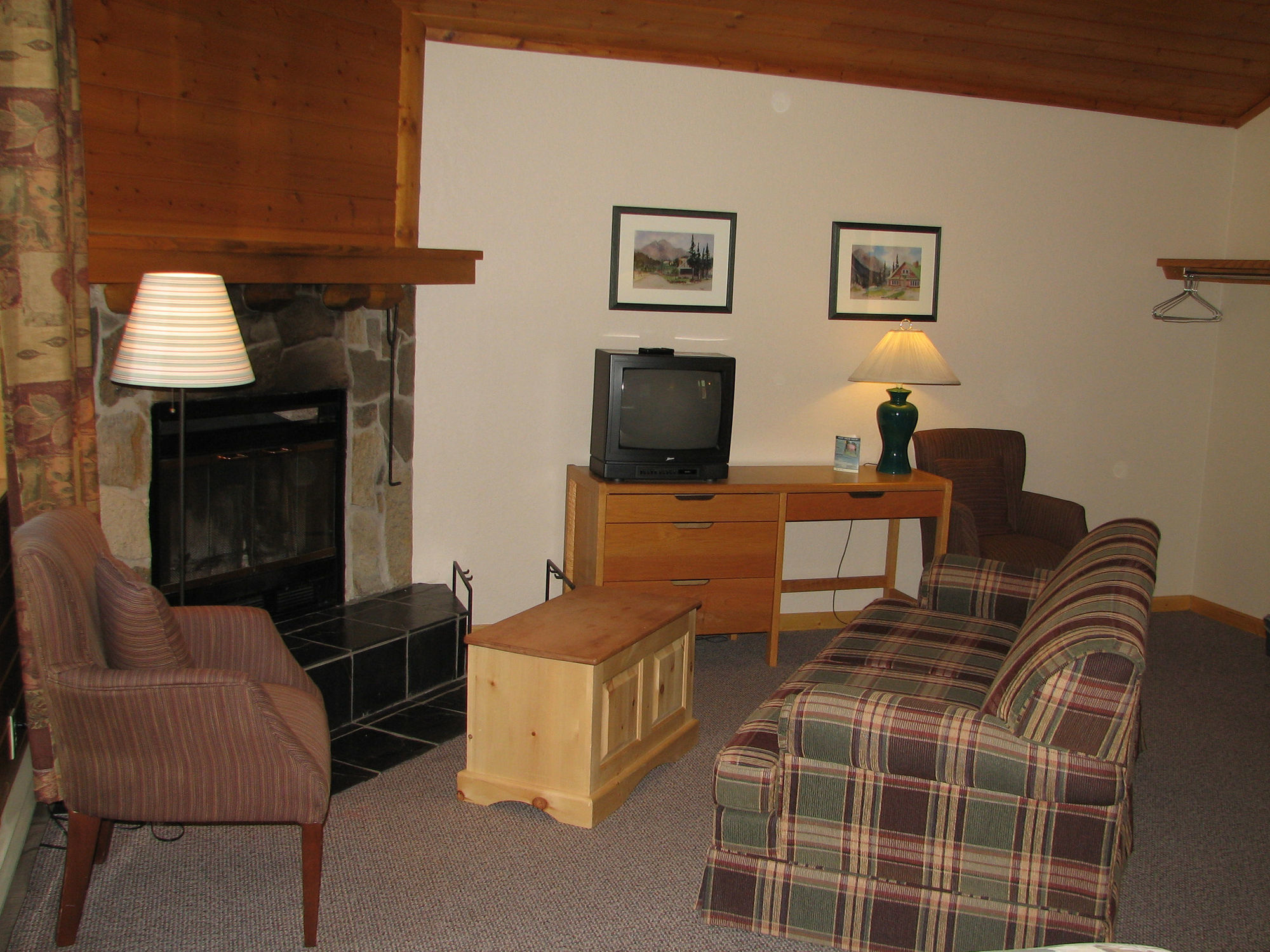 Bear Hill Lodge แจสเปอร์ ภายนอก รูปภาพ